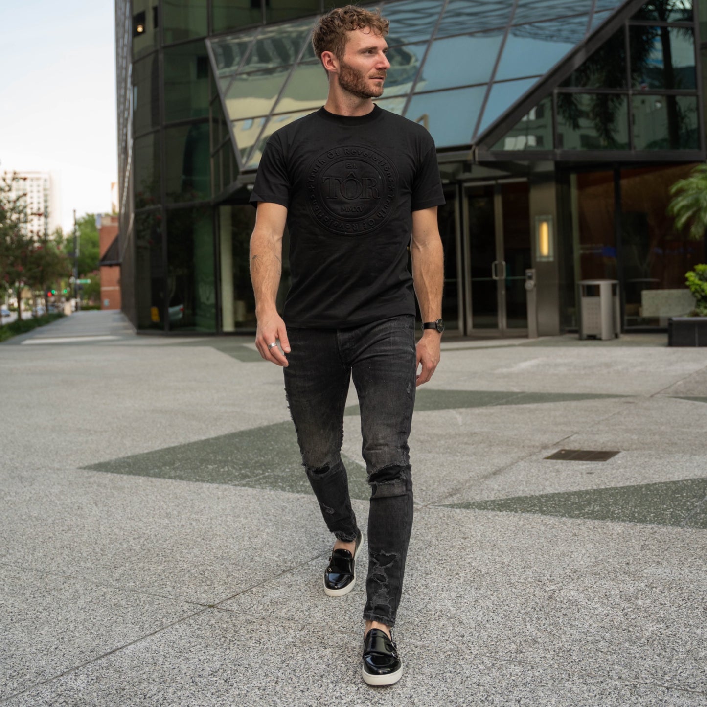 TÔR Embossed Fitted T-shirt - Double Black