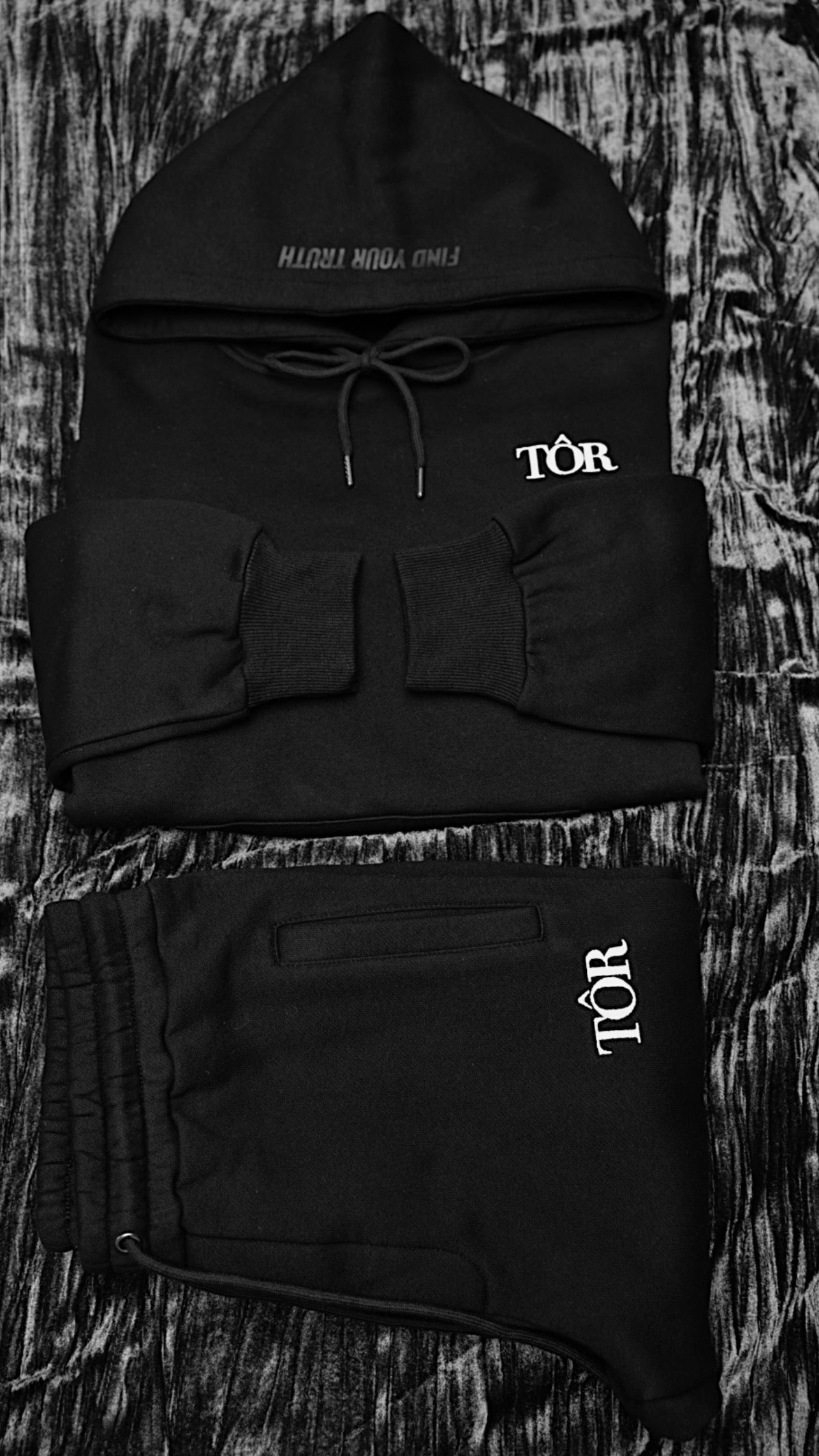 TÔR Fleece Joggers - Black